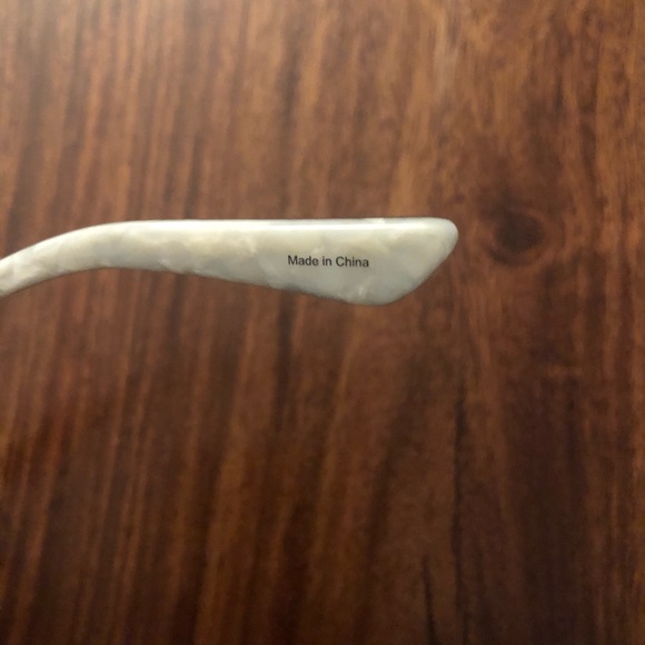 NWOT Equipment sunglasses - Picture 5 of 7